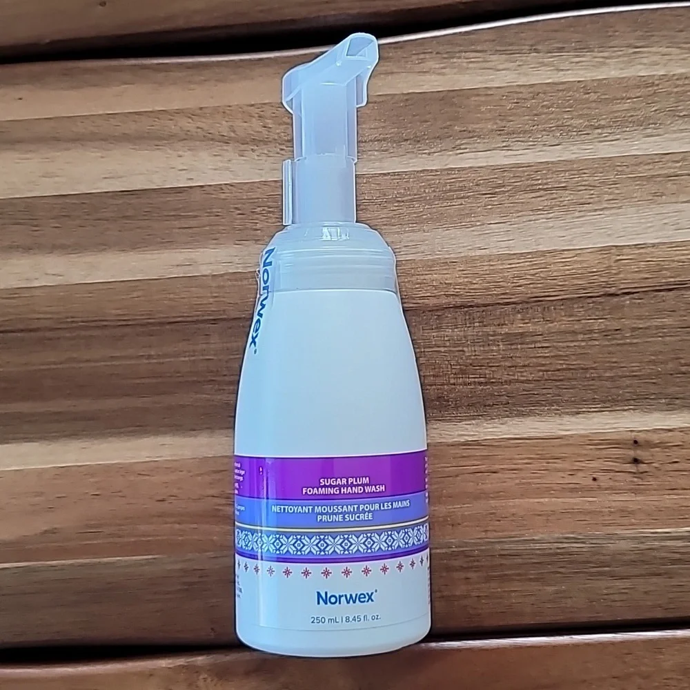 Norwex Pet to Dry Snowman and Foaming Hand Wash